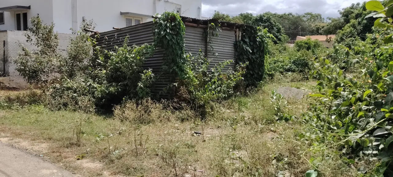 Plot for Sale in Lakshmi Nagar - 1