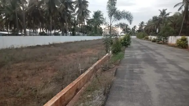Plot for Sale in vellalore 