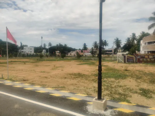 Plot for Sale in Kovundamplayam