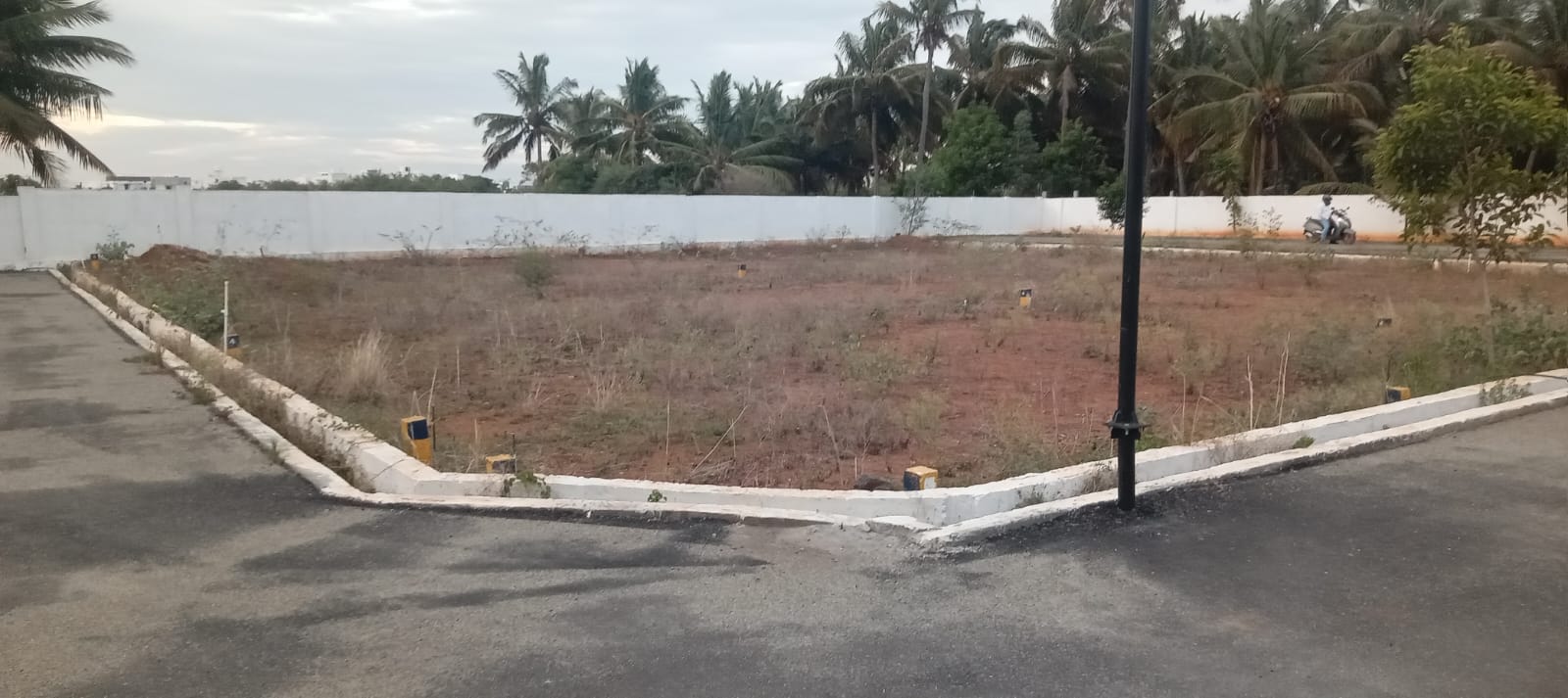 Plot for Sale in vellalore  - 7